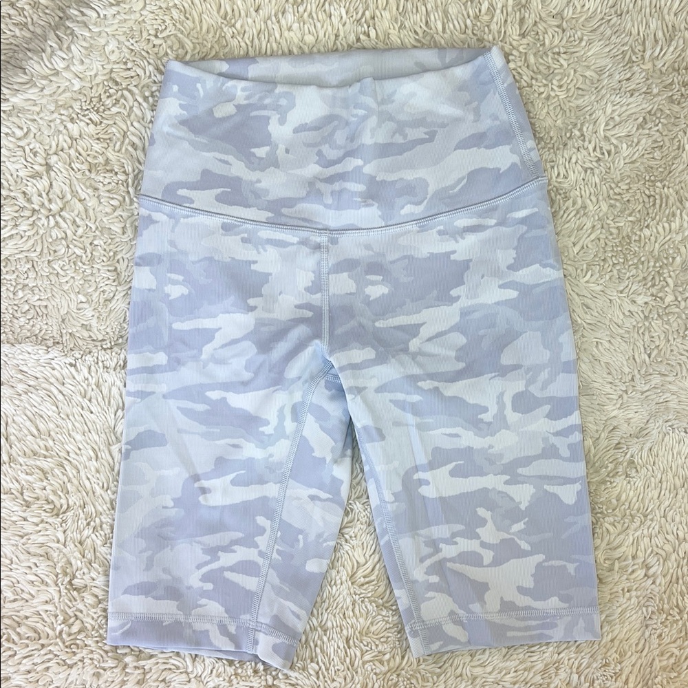 Lululemon purple camo 10” biker shorts size 6